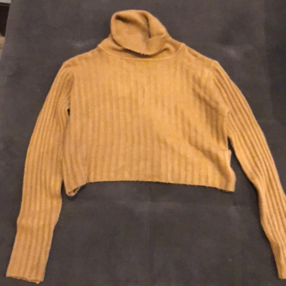 Fashion District Turtleneck Sweater Large